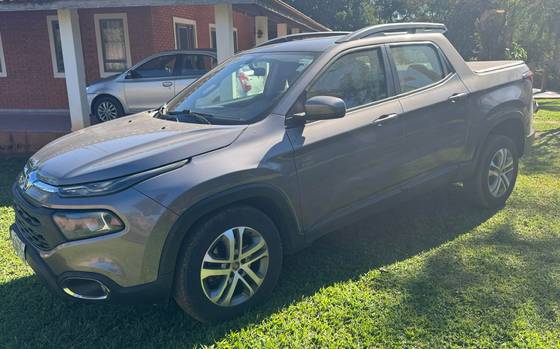 FIAT TORO 2.0 16V TURBO DIESEL FREEDOM 4WD AT9 FIAT TORO 2.0 16V TURBO DIESEL FREEDOM 4WD AT9